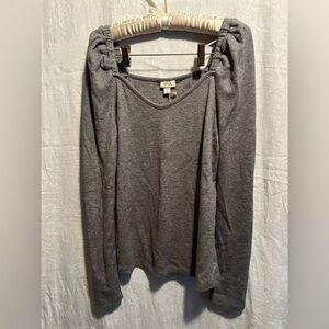 NWT Ana gray puffy sleaves shirt. Size LT.